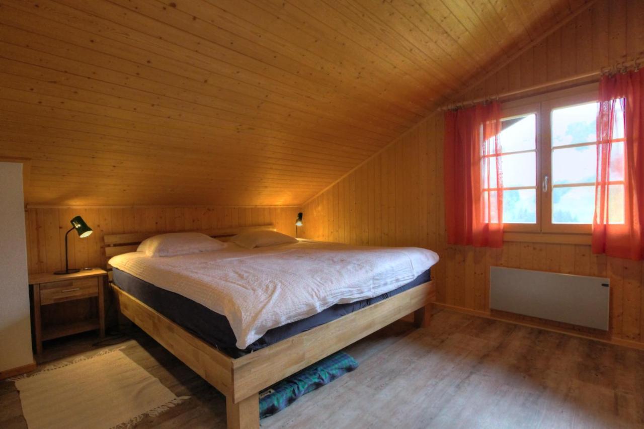 Les Jumelles Villa Gstaad Bagian luar foto